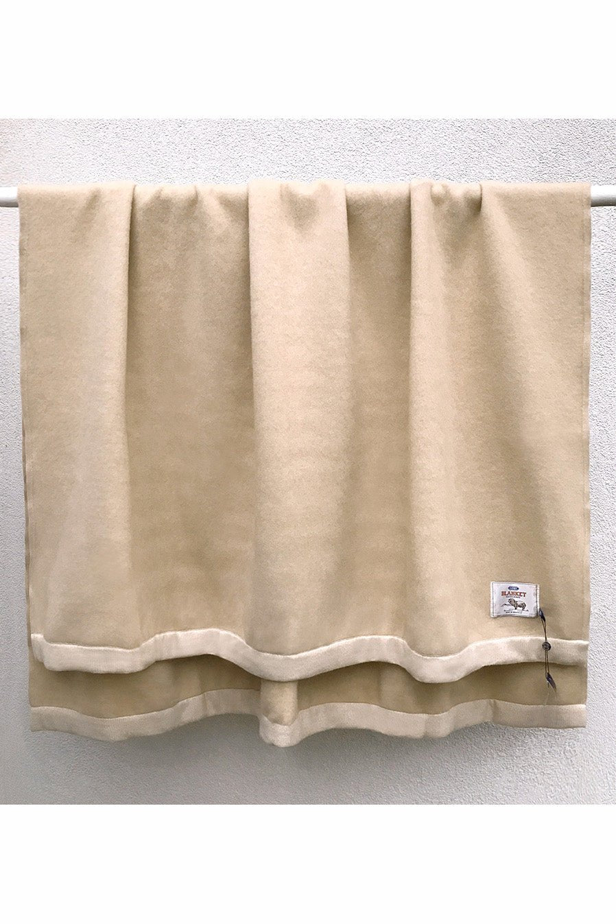 Pure cashmere blanket in Beige 200x145cm
