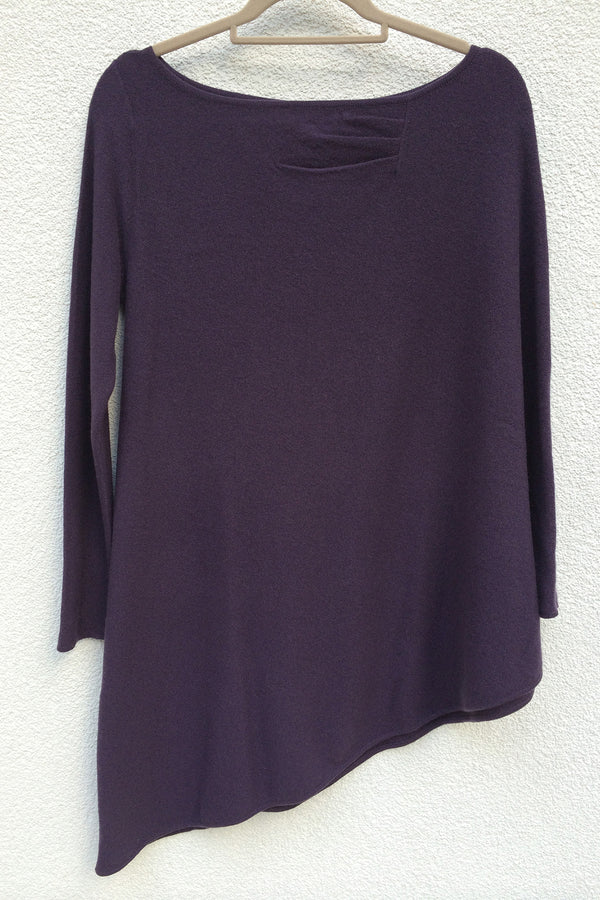 One sleeve Cashmere poncho in Aubergine - SEMON Cashmere