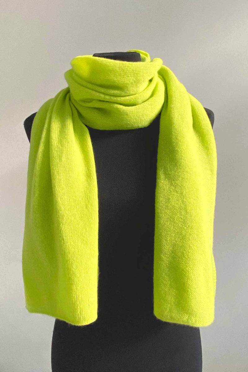 Cashmere scarf in neon yellow green