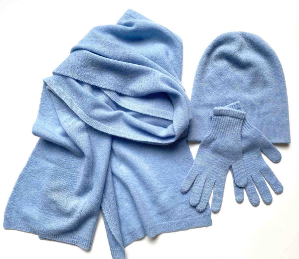 Cashmere scarf in Powder blue
