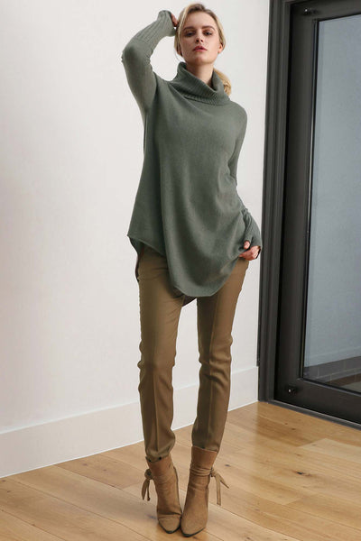 Cashmere Tunic Dress sweater with Roll neck in Moss green - SEMON Cashmere