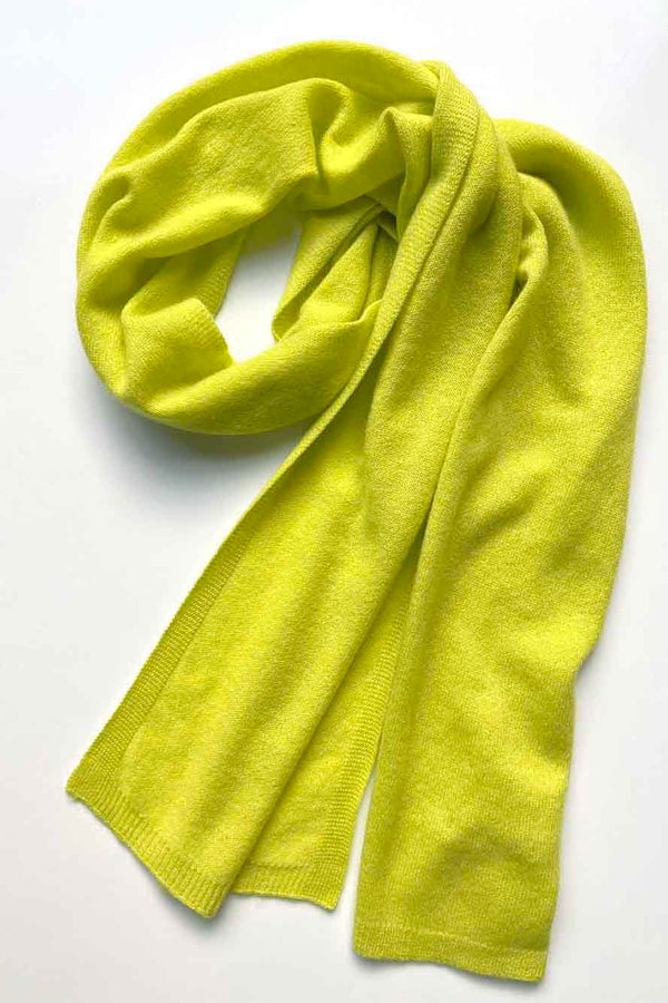 Cashmere scarf in neon yellow green - SEMON Cashmere