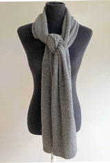 Bundle offer for women's cashmere hat, scarf and gloves in mid grey - SEMON Cashmere